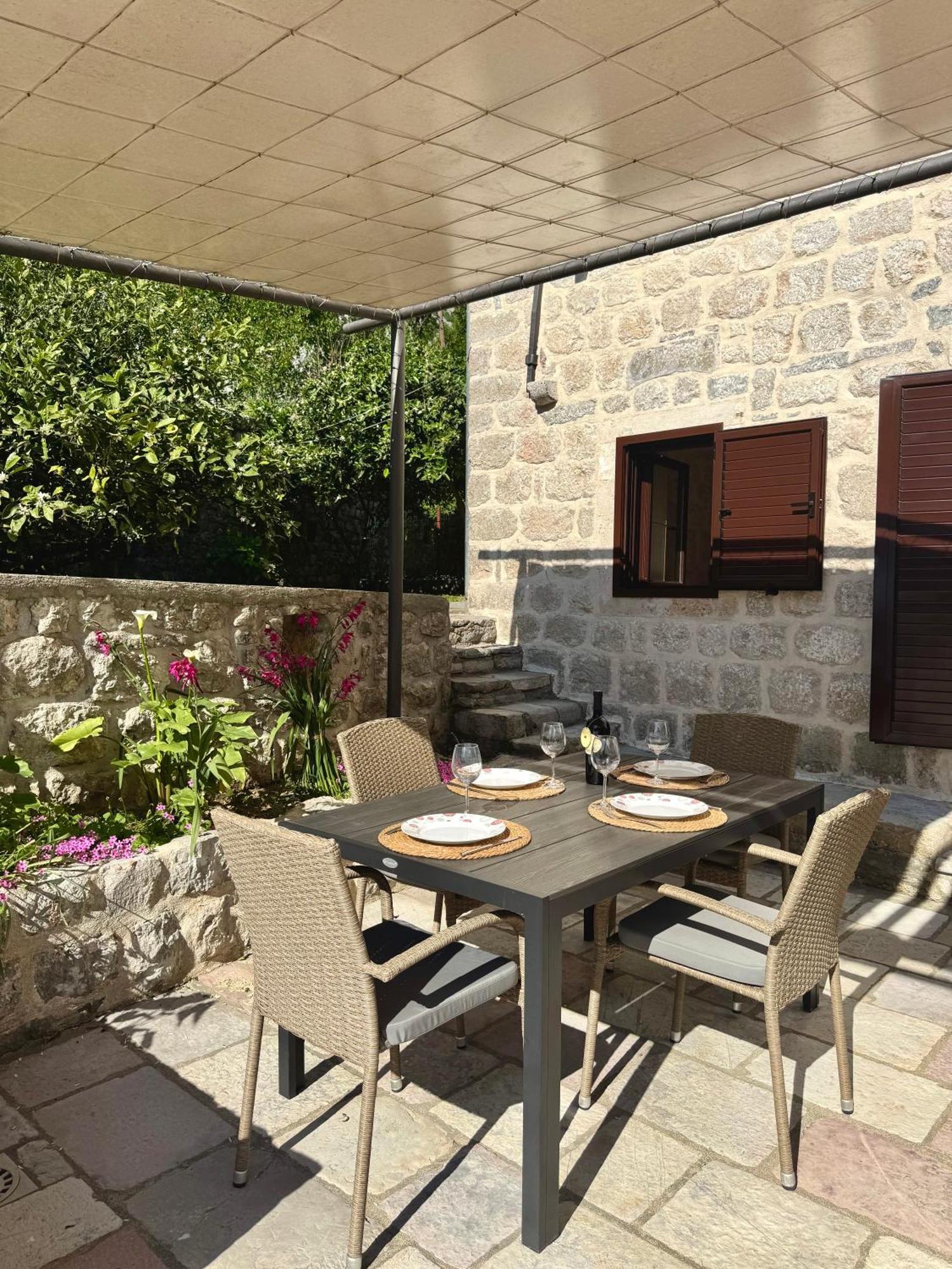 Apartments Radonicic Kotor Luaran gambar