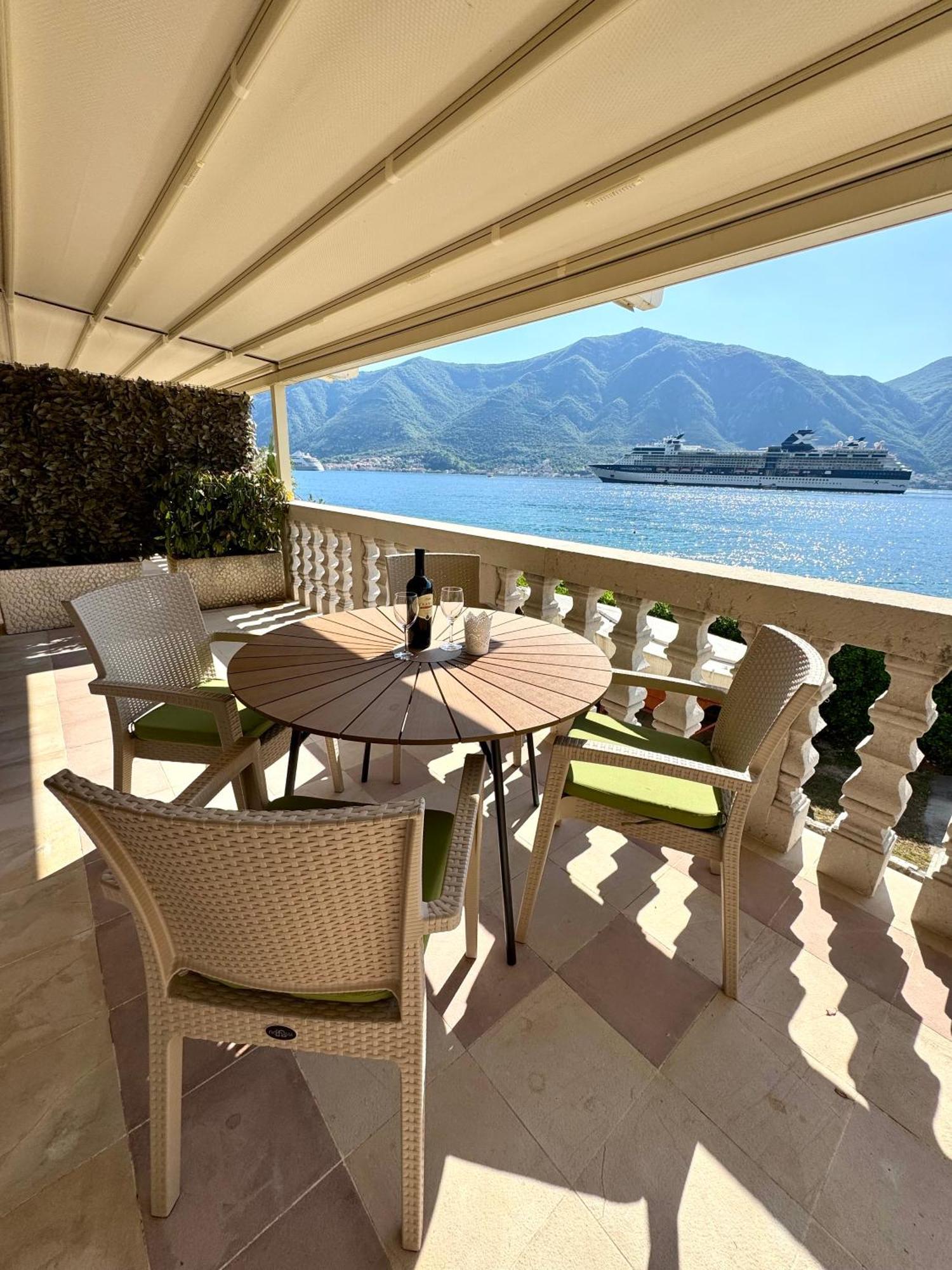 Apartments Radonicic Kotor Luaran gambar