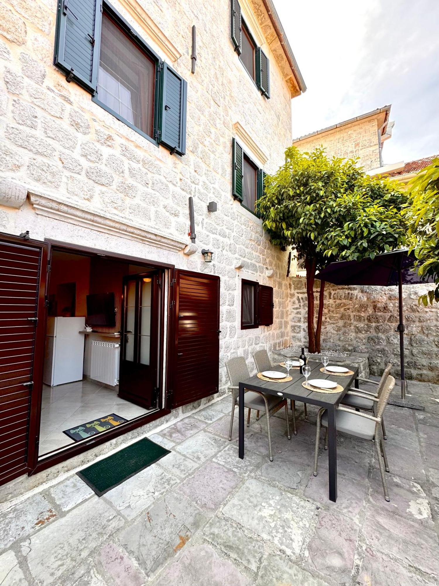 Apartments Radonicic Kotor Luaran gambar