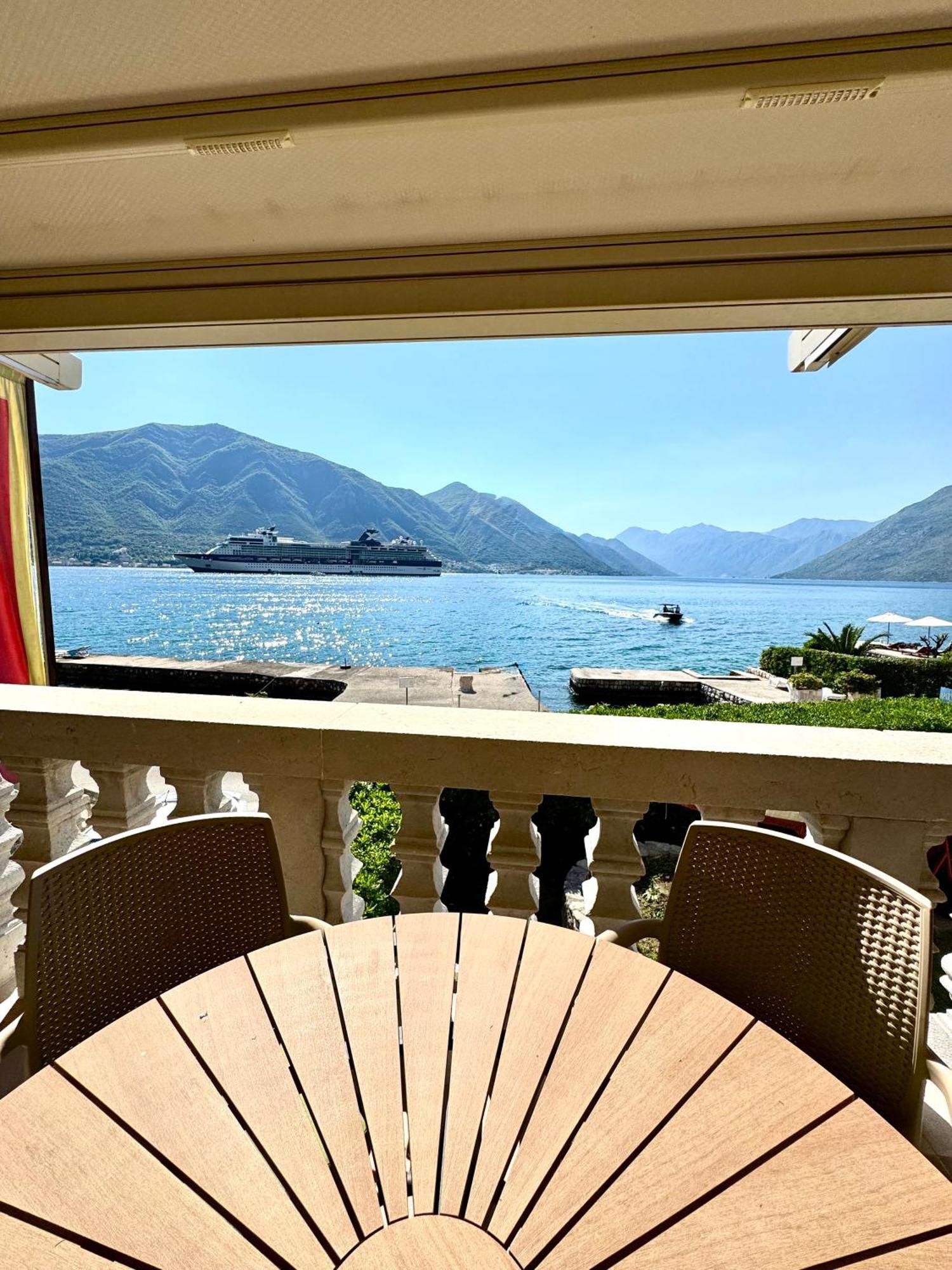Apartments Radonicic Kotor Luaran gambar