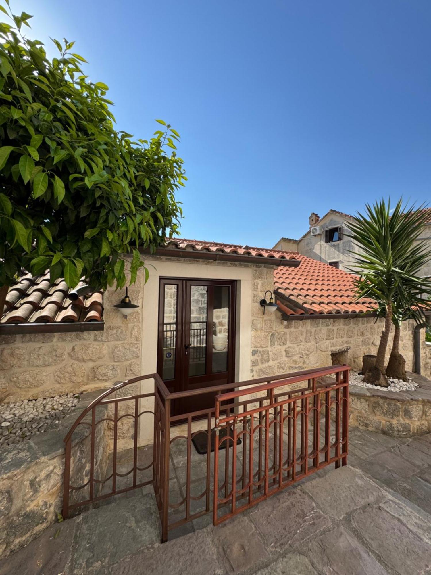 Apartments Radonicic Kotor Luaran gambar