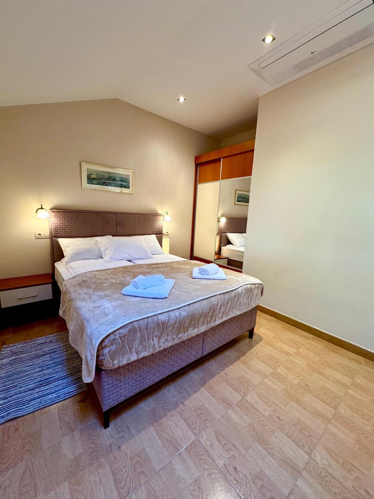 Apartments Radonicic Kotor Luaran gambar